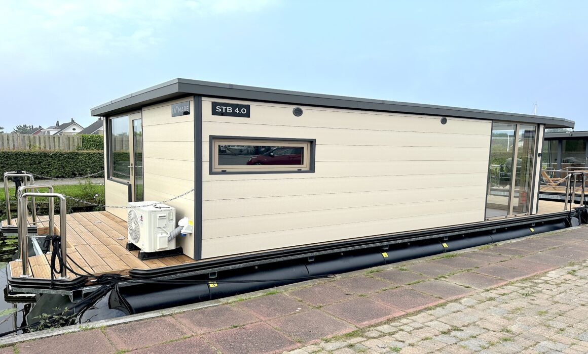 La Mare STB4.0 Canalboat 4